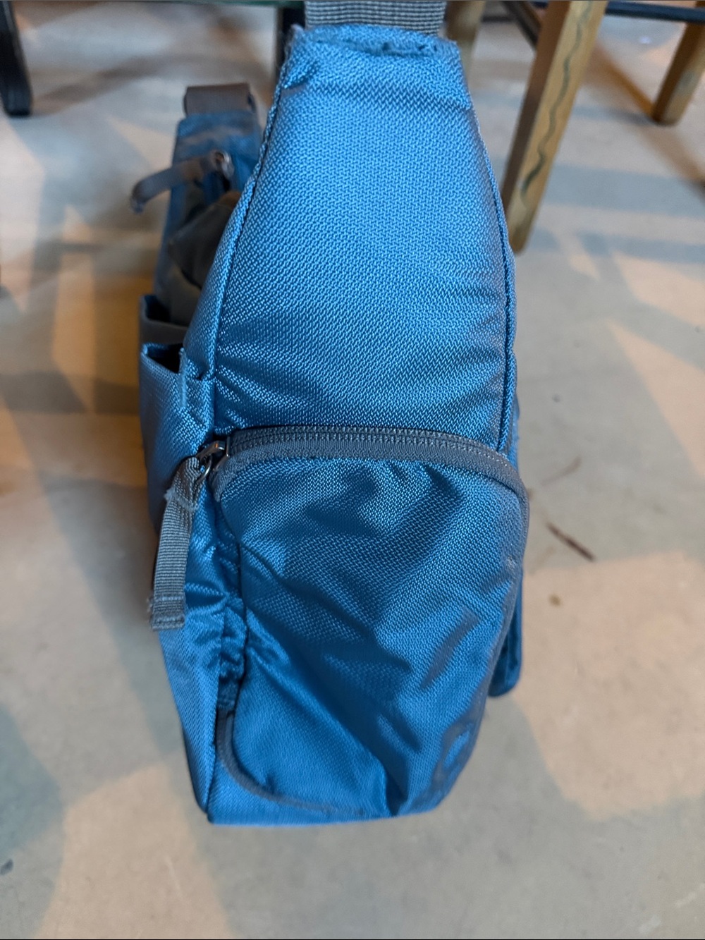 Eastern Mountain Sports Teal Blue Crossbody Bag with Floral Embroidery - Picture 3 of 3